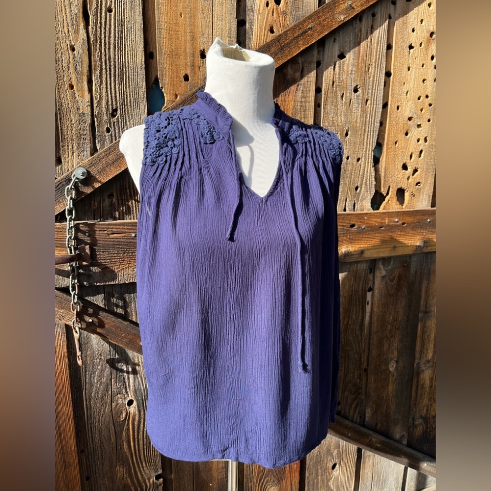 CASLON Navy Blue Crepe Flower Applîque Blouse XL